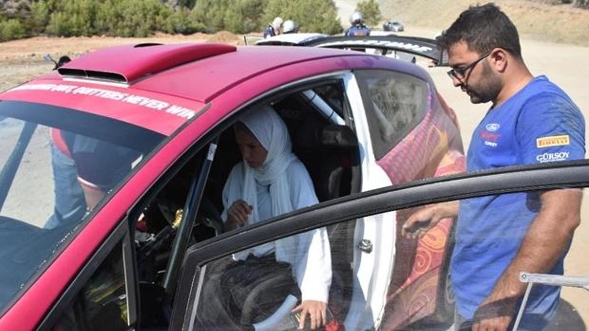Ralli şampiyonasının tek Türk kadın pilotu Çetinkaya: "Hazırım ve heyecanlıyım"