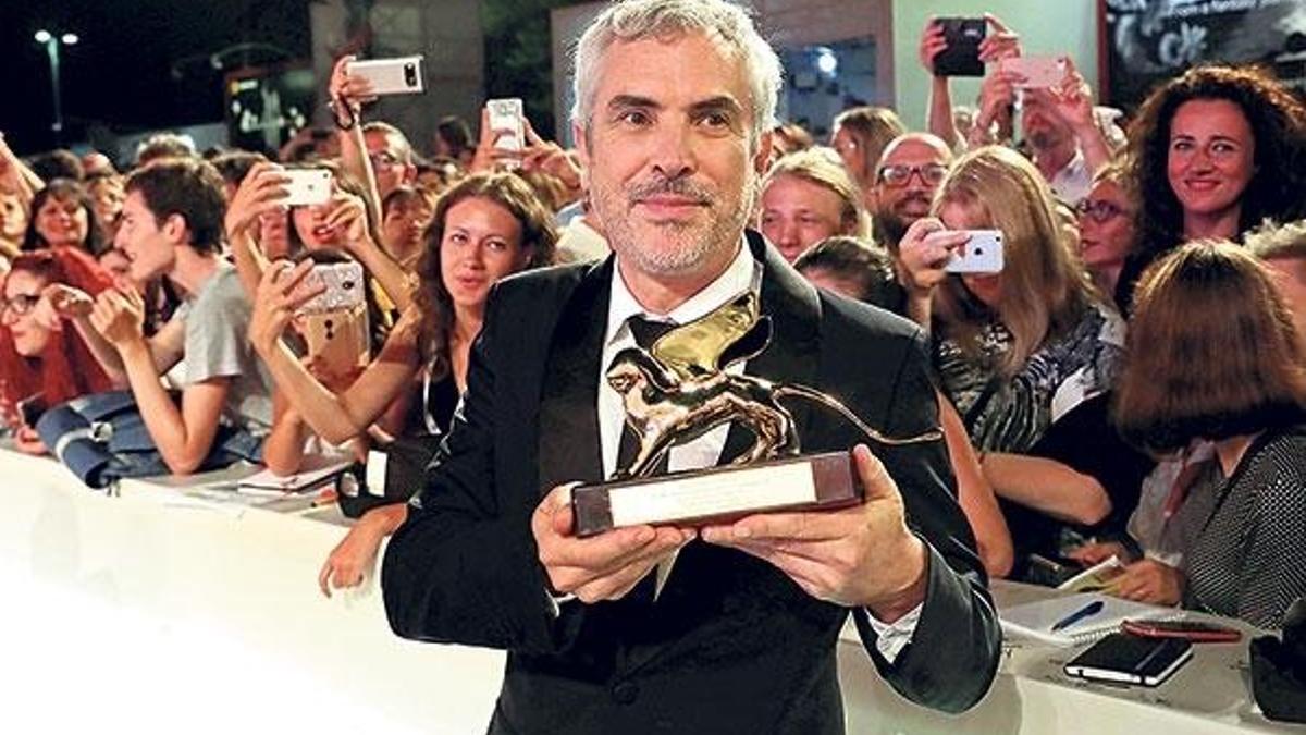 Altın Aslan’ı öptüler