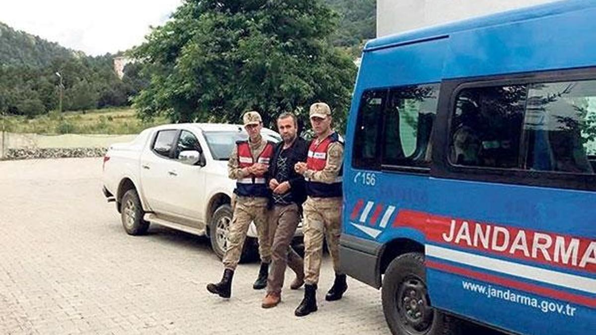 Yanlış eve gidince  yakayı ele verdi