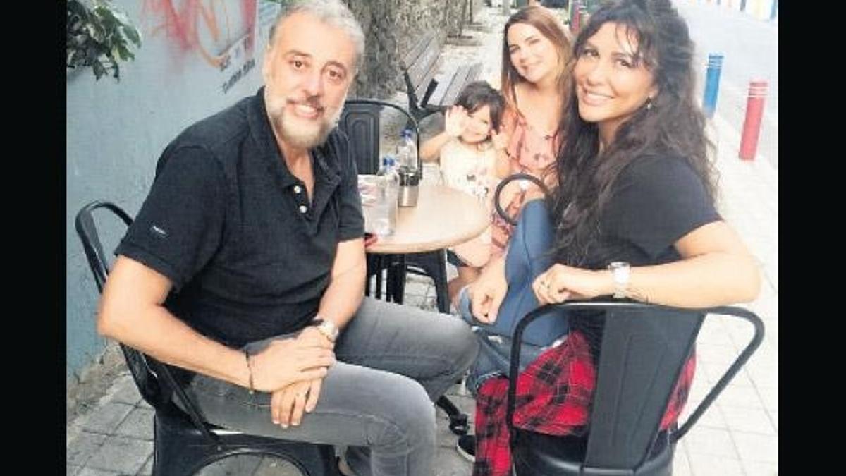 Mutluluk pozu verdiler