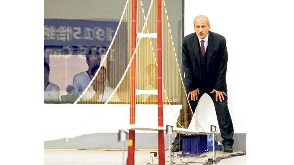 Mega projeler hız kesmeden sürecek