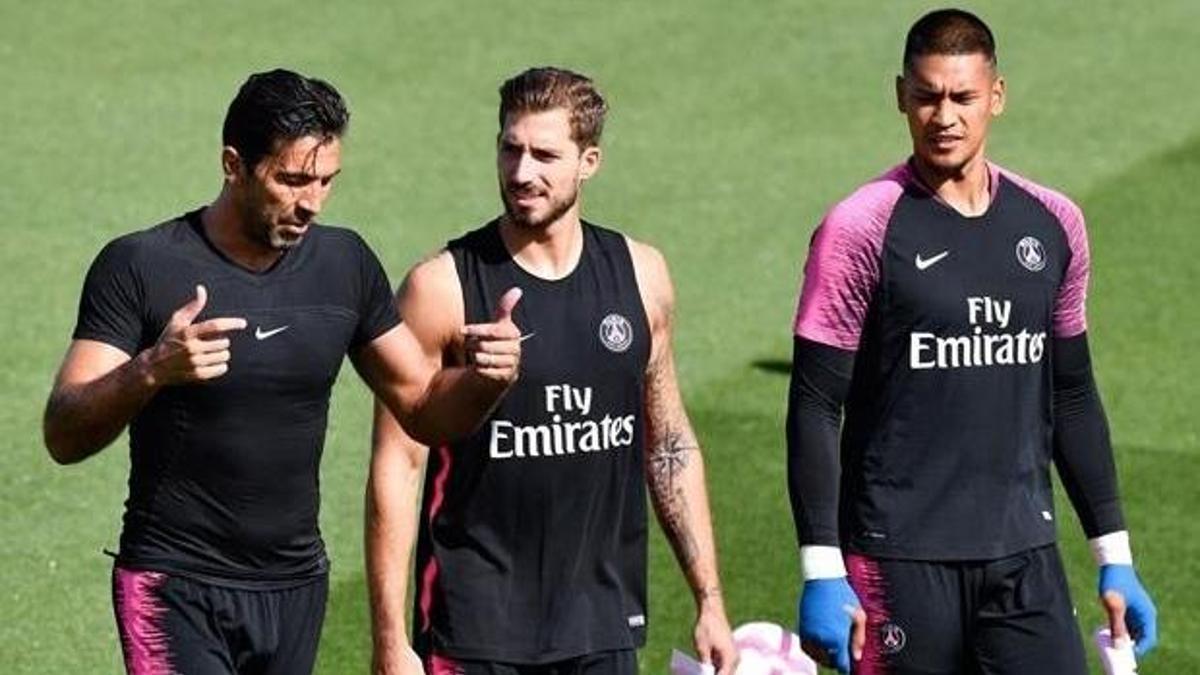 PSG'de Buffon'a şok!