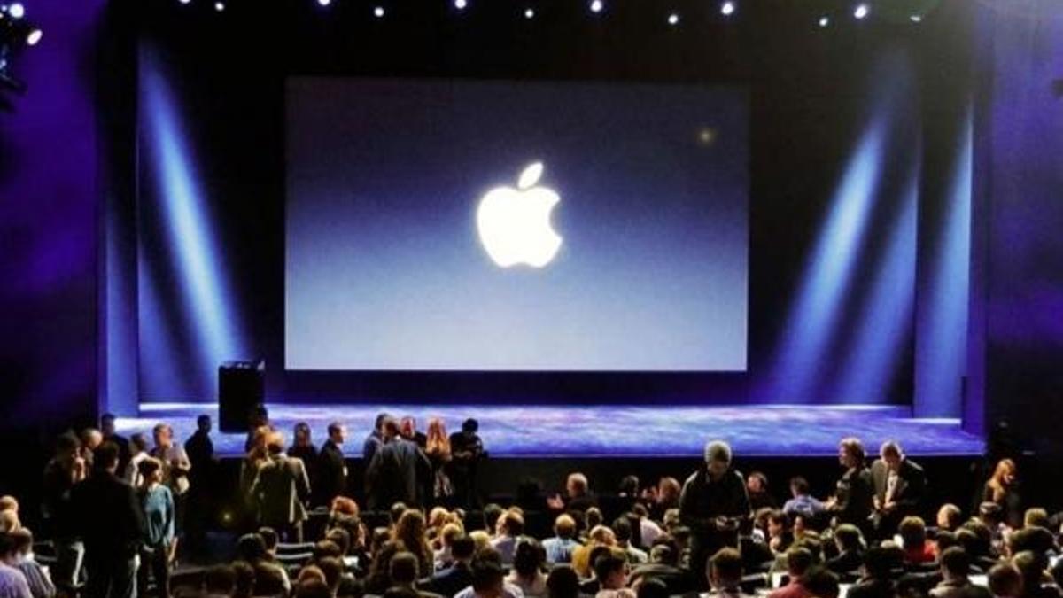 Apple yeni iPhone modellerini bugün tanıtıyor!
