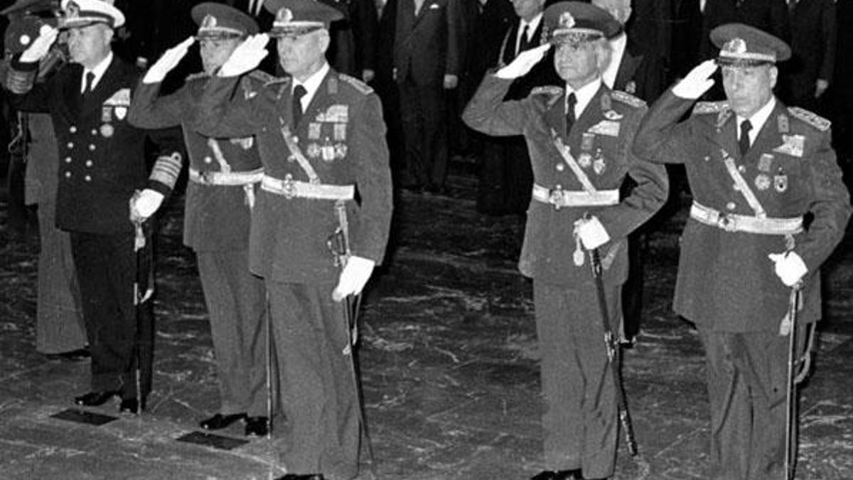 Son dakika... 12 Eylül belgeleri ilk kez ortaya döküldü!