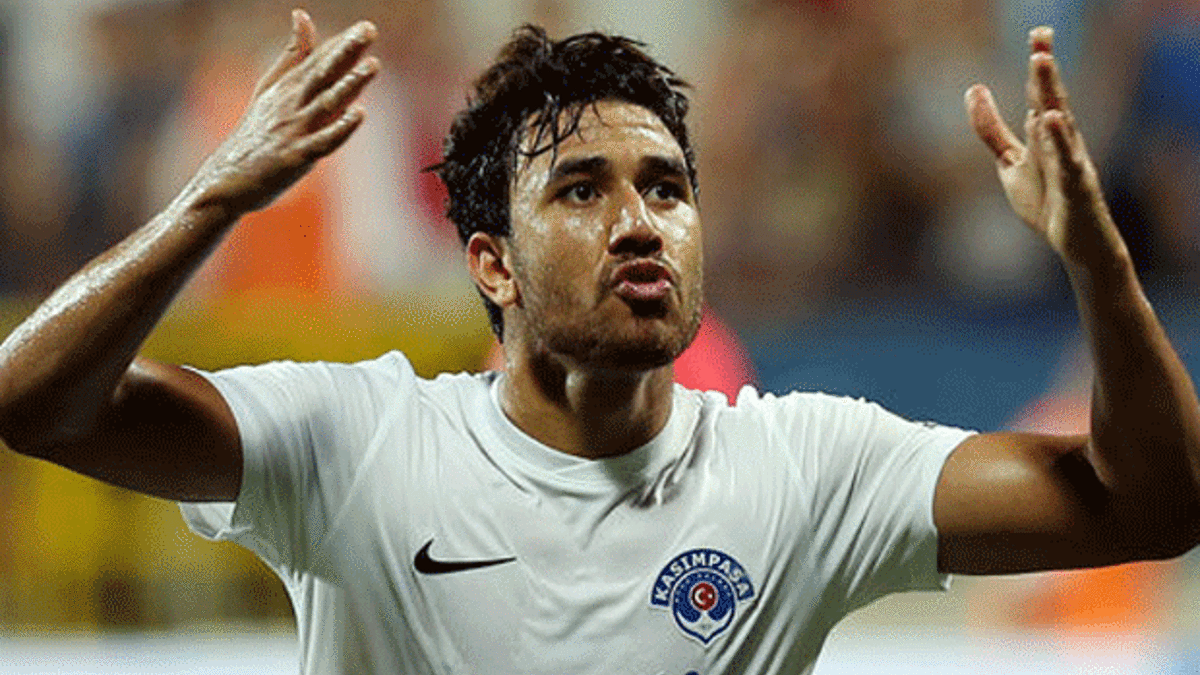 Trezeguet Kasımpaşa'da kaldı!
