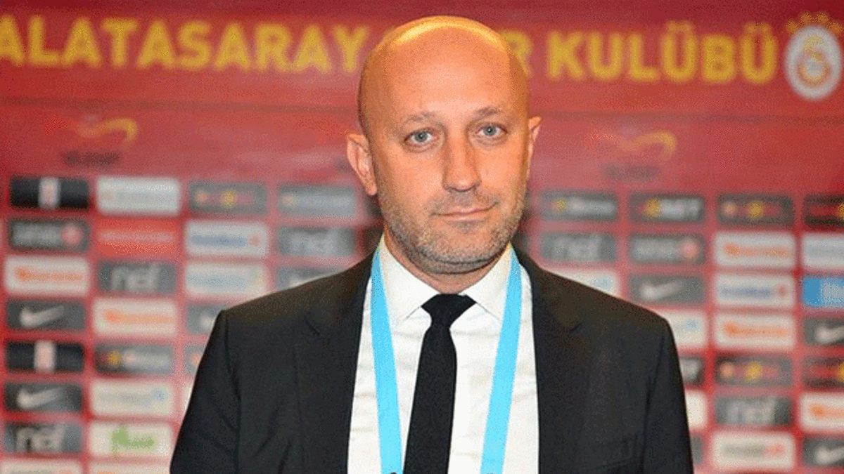 Cenk Ergün: "Başakşehir yarım adım önde"