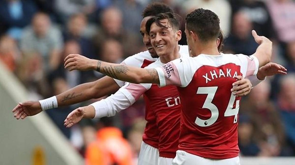Mesut Özil, 200. maçını boş geçmedi