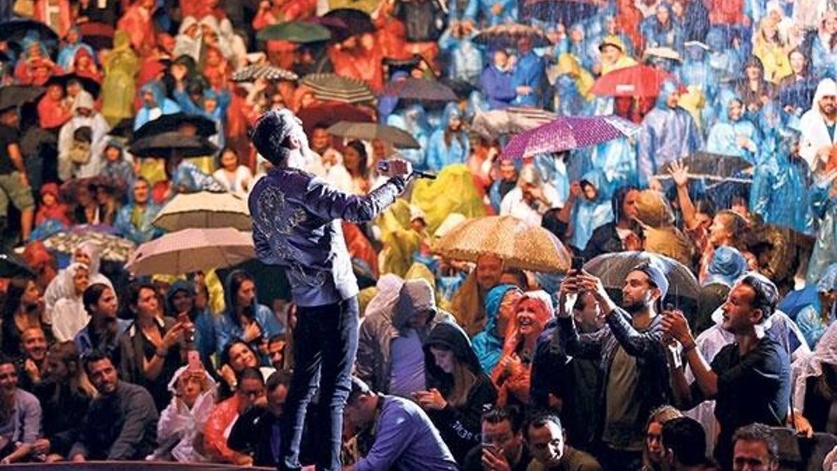 Kenan yağmur dinlemedi