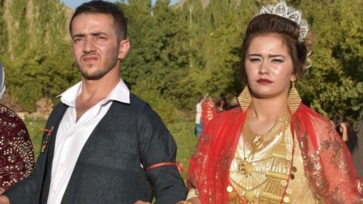 3 gün 3 gece süren düğünde geline 1 kilo altın damada...