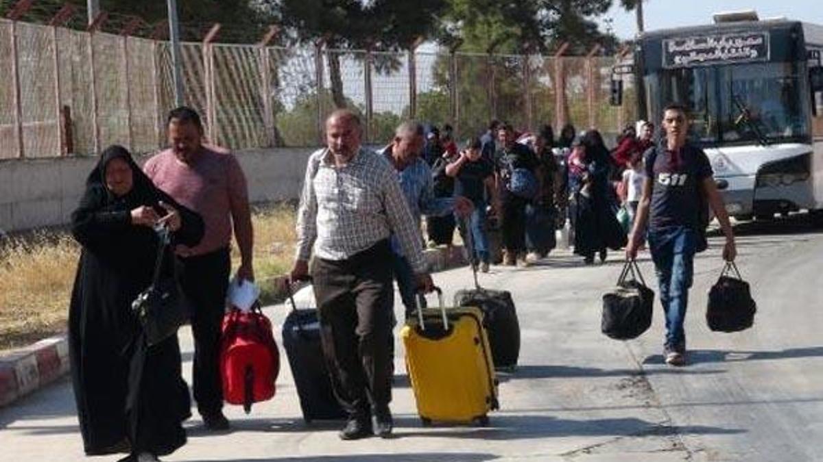 15 bin Suriye'li Türkiye'ye döndü