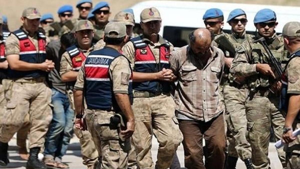 Afrin'de yakalanan 9 YPG/PKK'lı terörist tutuklandı