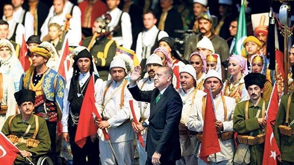 ‘Bizde kriz filan yok’