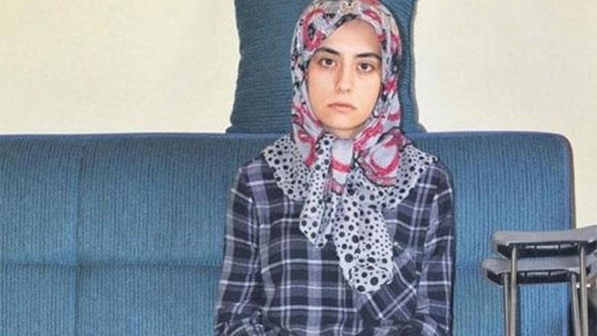 Ölü taklidi yaparak katilin elinden kurtuldu