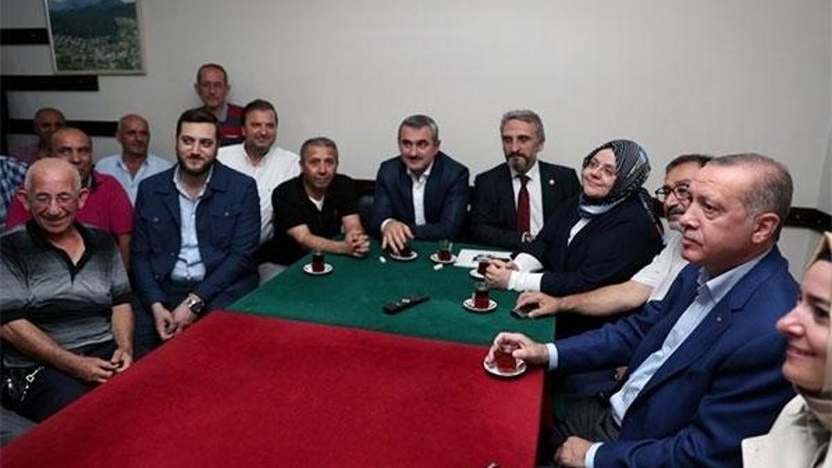 Cumhurbaşkanı Erdoğan’dan Kasımpaşa’ya sürpriz ziyaret