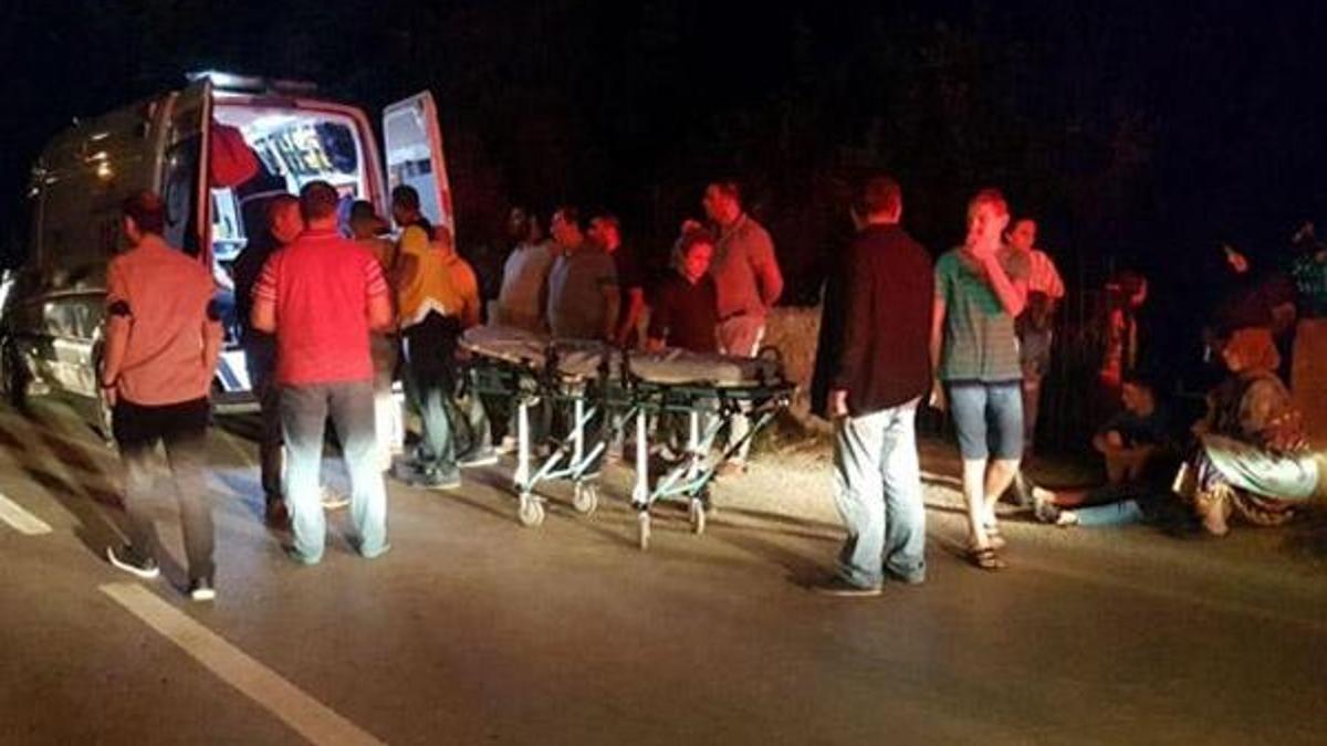 Sakarya’da trafik kazası: 1’i çocuk 4 yaralı