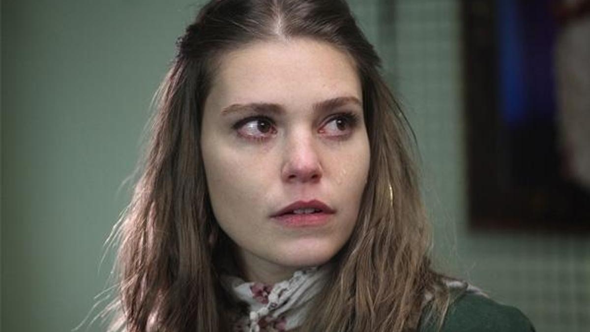 Aslı Enver'den 'yeni sevgilisi evli çıktı' haberine yalanlama