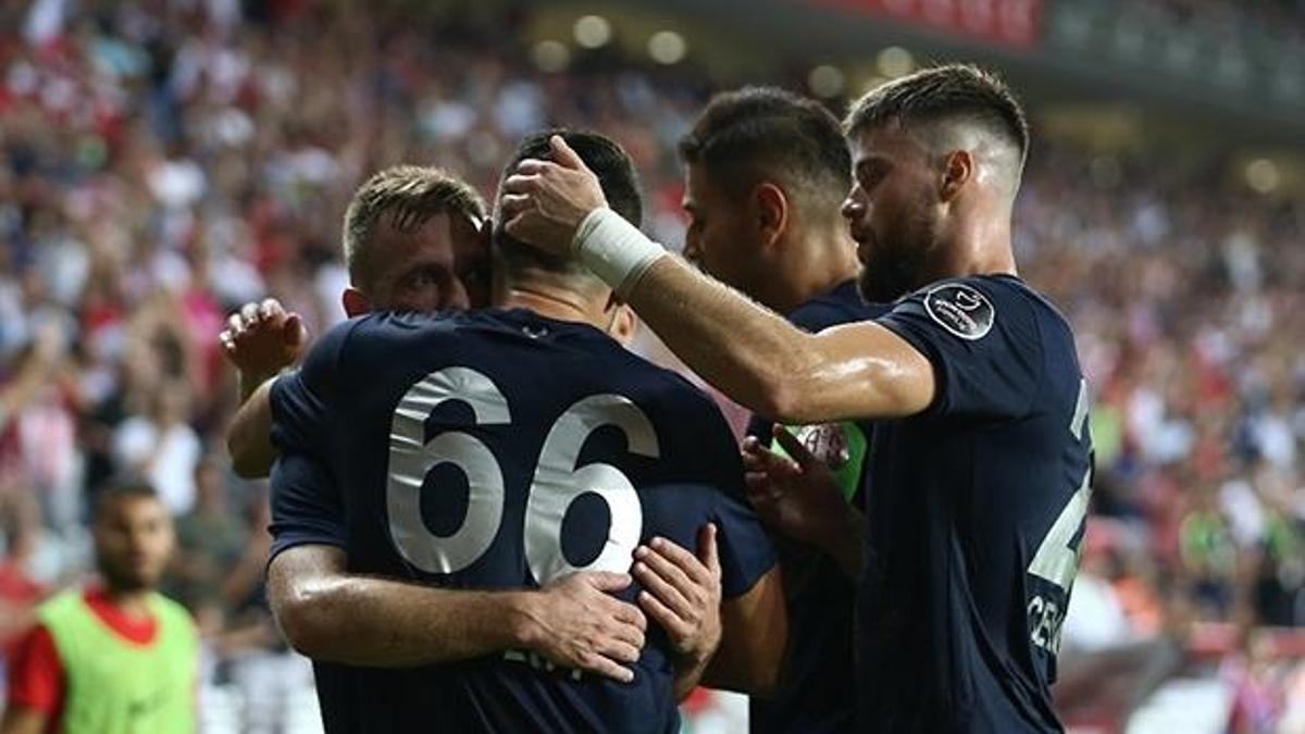 Antalyaspor geriden geldi