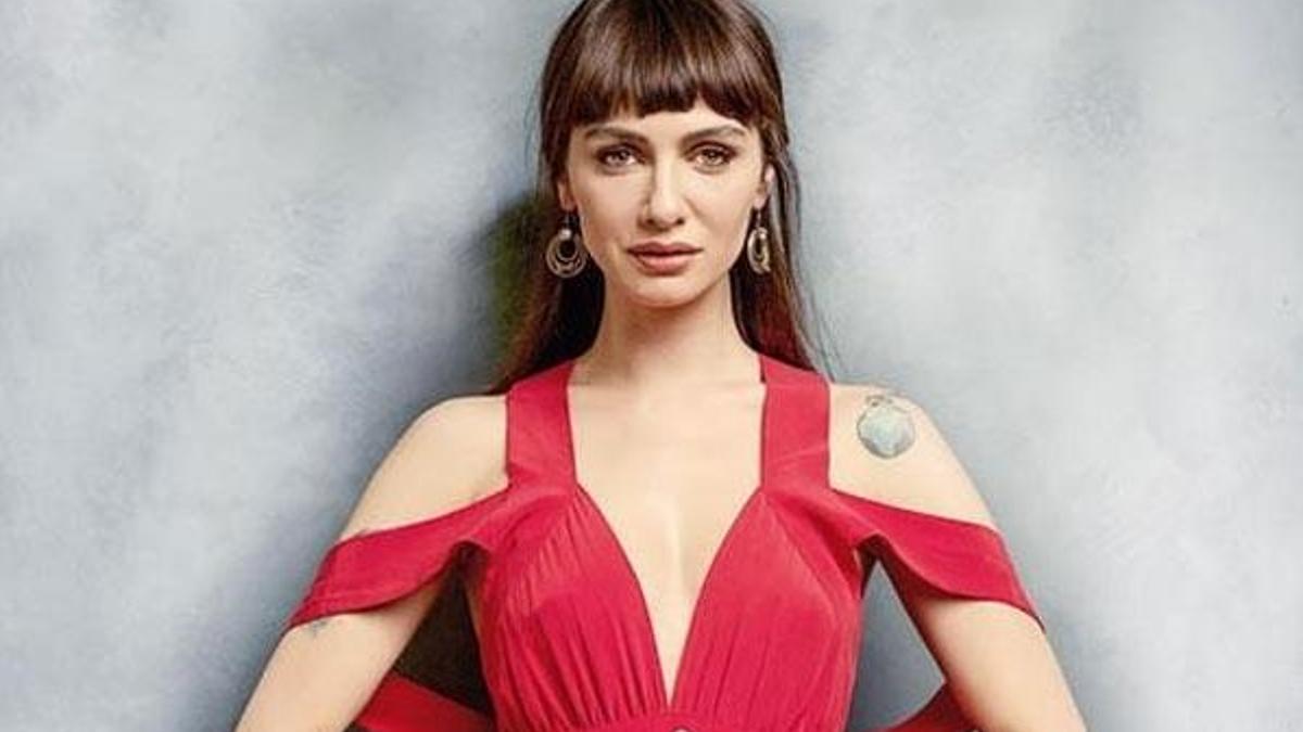 Birce Akalay'dan meyhane isyanı