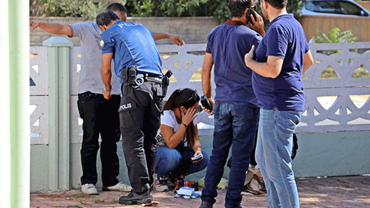 Caminin kadınlar tuvaletinden gelen sesler polisi alarma geçirdi