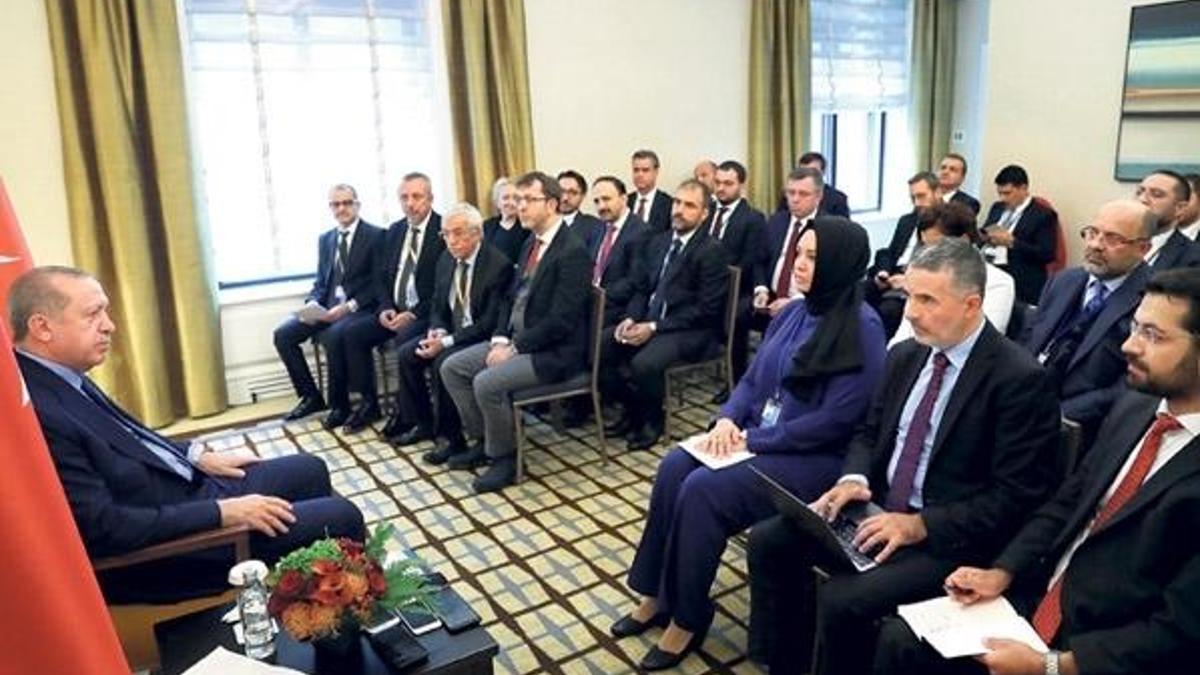 Cumhurbaşkanı Erdoğan: Elinde tek silahı var, dolar!