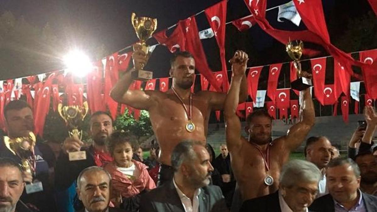 Karamürsel'de Hüseyin Gümüşalan, başpehlivan oldu