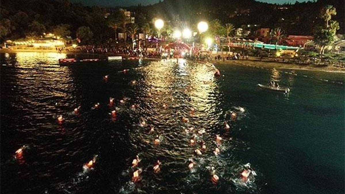 Bu görüntüler Bodrum'dan... Led şamandıra taktılar ve..