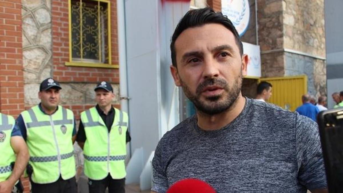 Ahmet Dursun isyan etti! Futbolcuya saldırdılar...