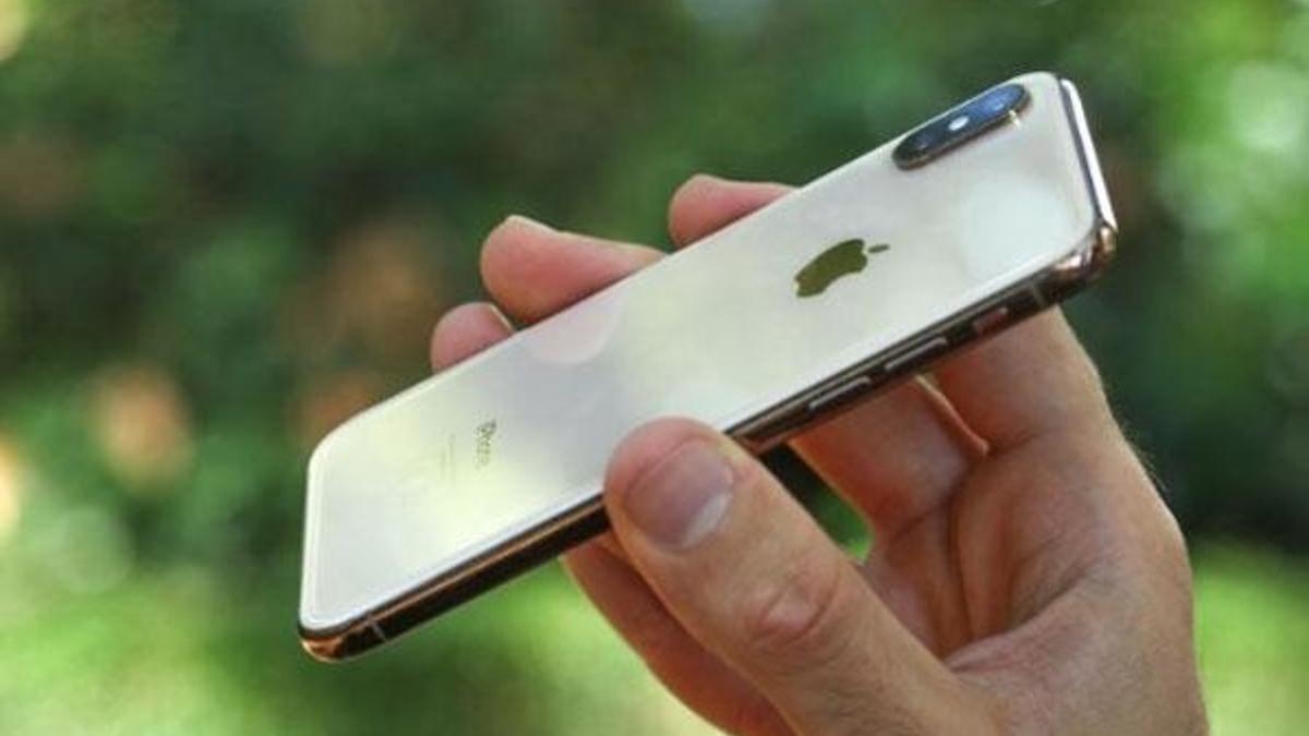 Yeni iPhone modelleri şarj olmuyor mu?