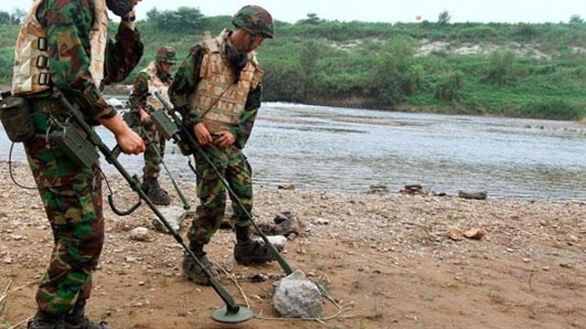 Sınırlarındaki 1 milyon mayını temizlemeye başladı