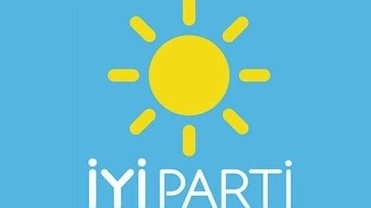 İYİ Parti'nin Babaeski ilçe yönetimi istifa etti