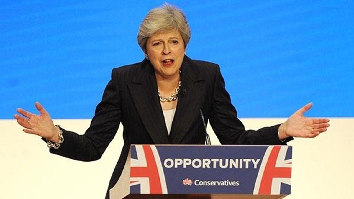 Theresa May'den 'anlaşmasız Brexit' açıklaması