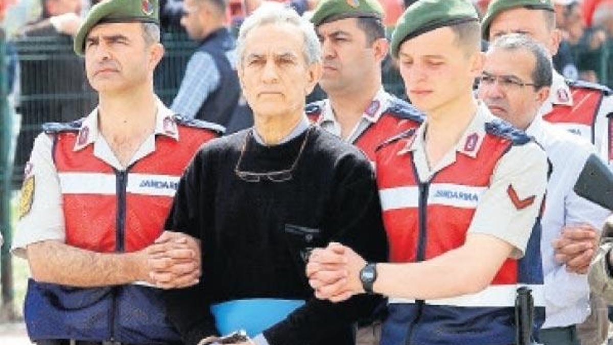 Akın Öztürk "İsrail bizi sattı" demiş