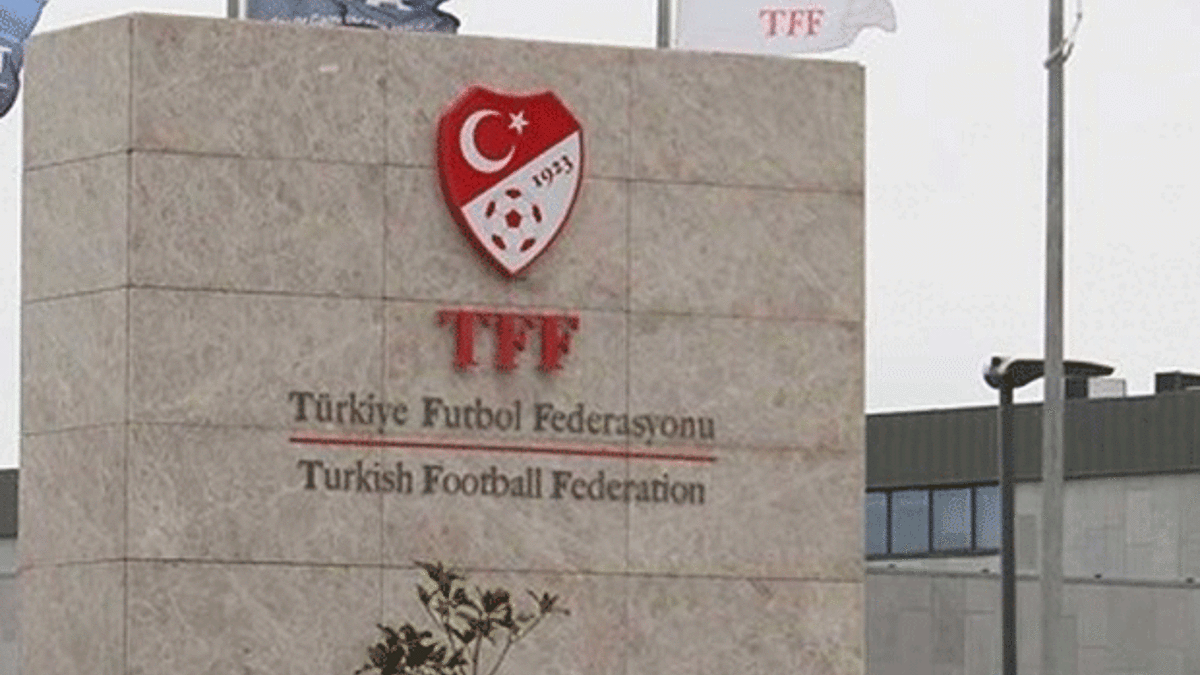 Fenerbahçe ve Beşiktaş PFDK'ya sevk edildi!