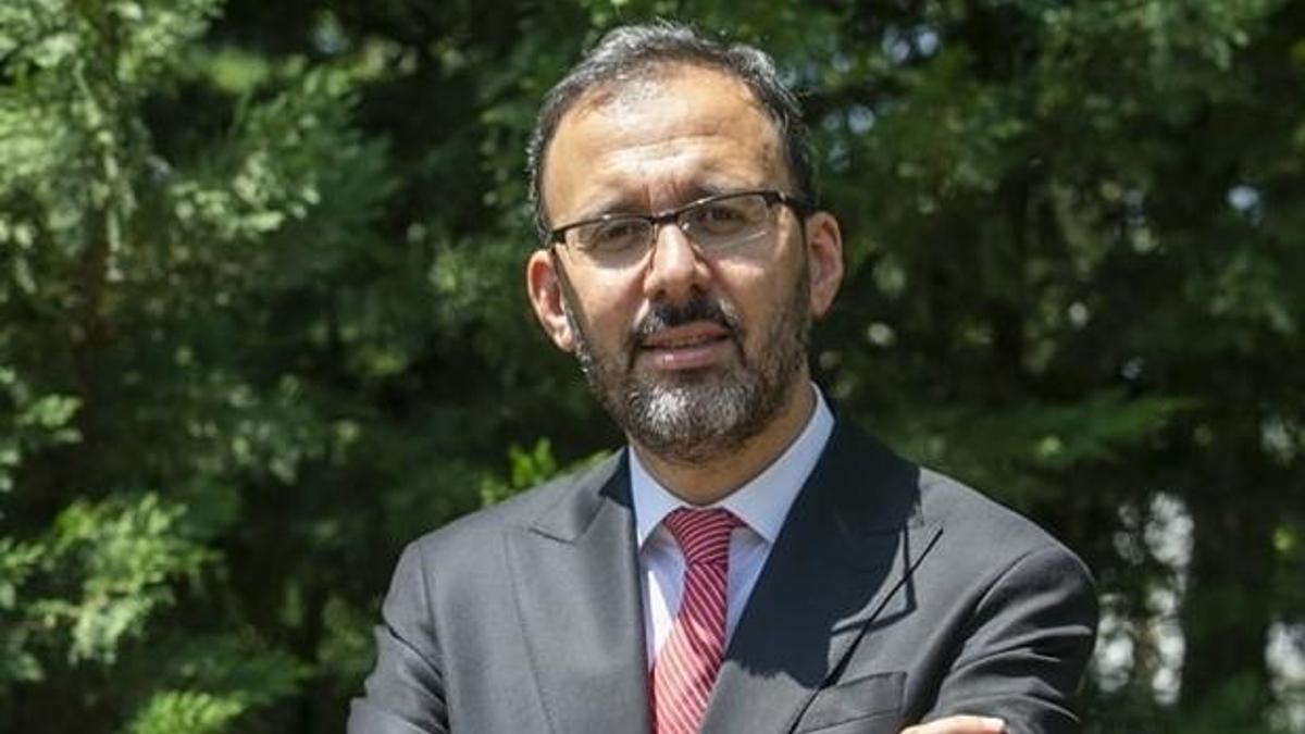 Bakan Kasapoğlu'ndan Halkbank'a tebrik