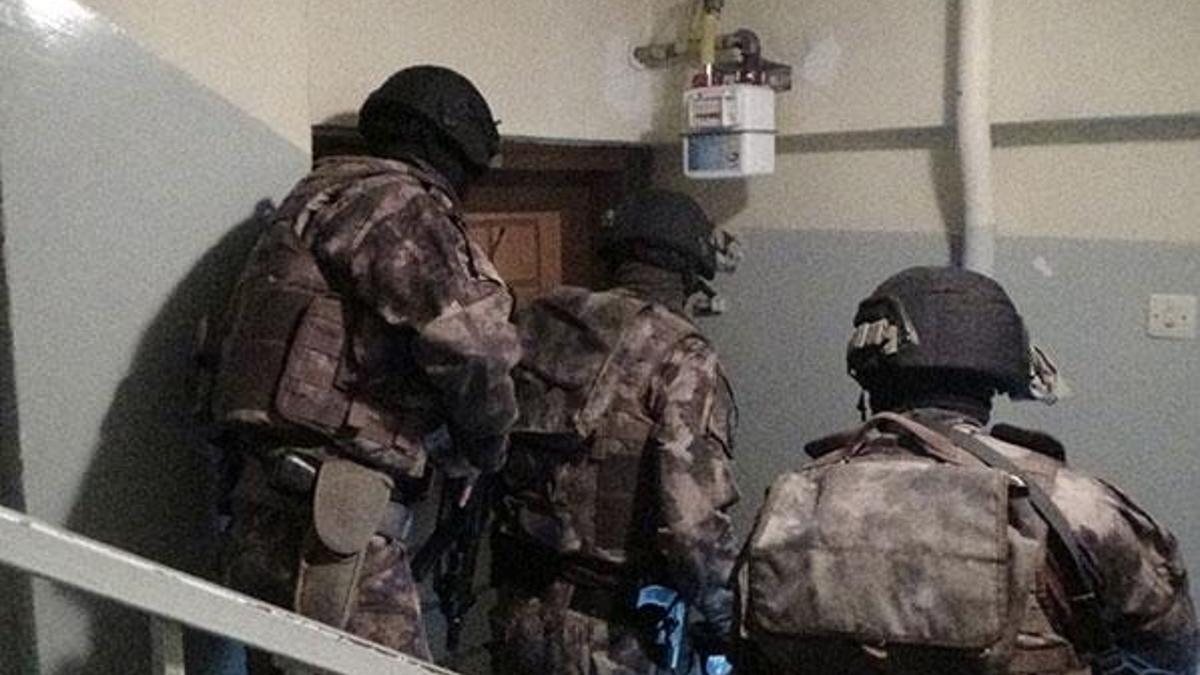 Uyuşturucu tacirlerine özel harekat destekli şafak baskını