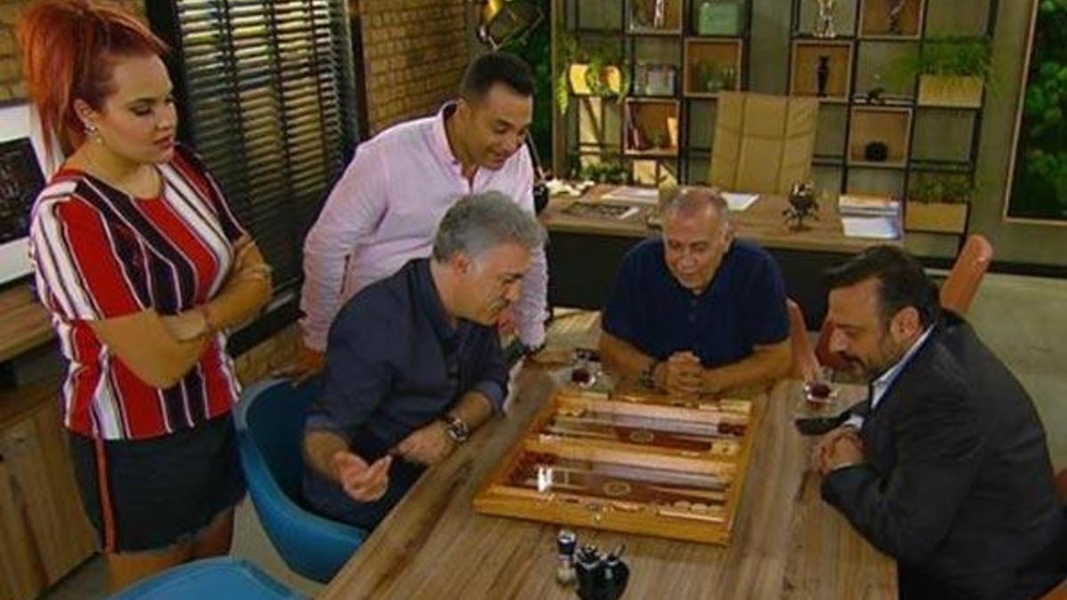 Çocuklar Duymasın 52. yeni bölümde Tuna zor durumda!