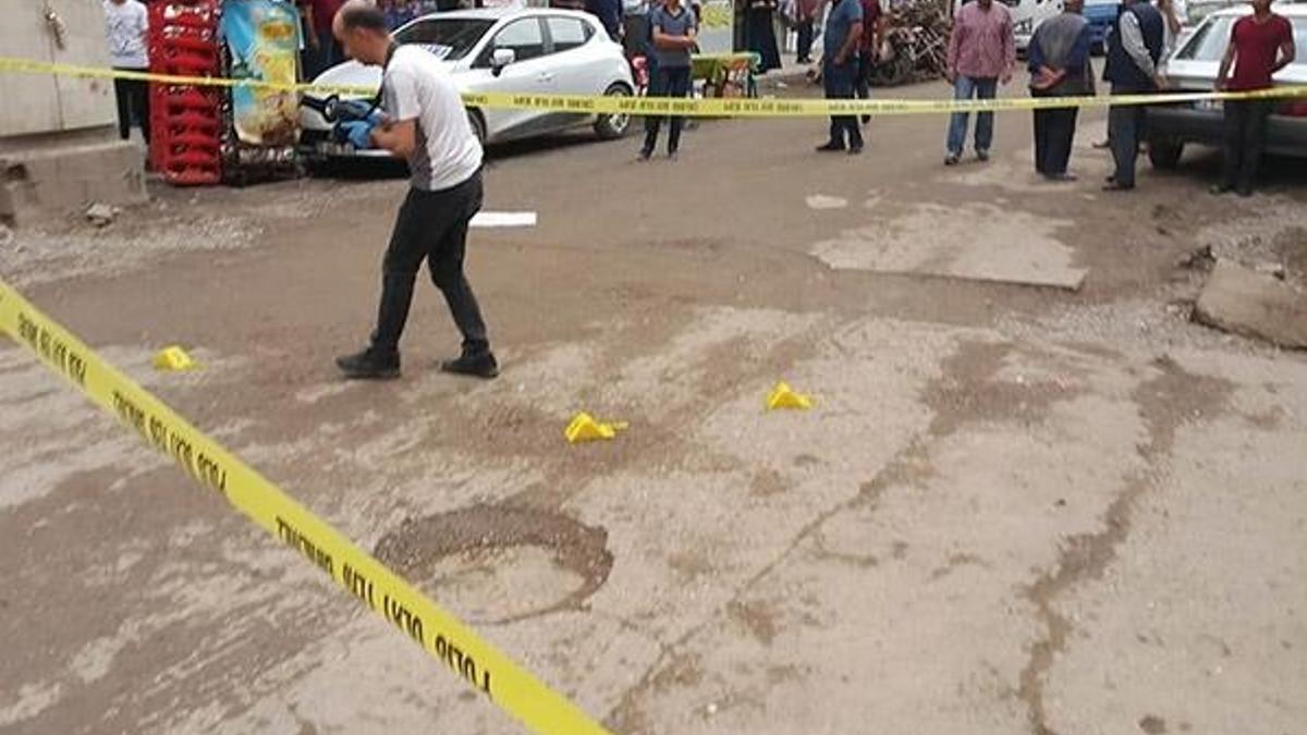 Son dakika... Diyarbakır'da esnaflar arasında silahla kavga: Ölüler var