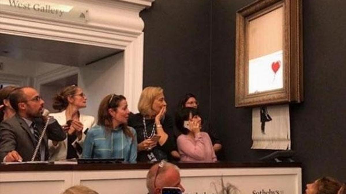 Banksy'nin Kırmızı Balonlu Kız eseri her şeye rağmen satıldı!
