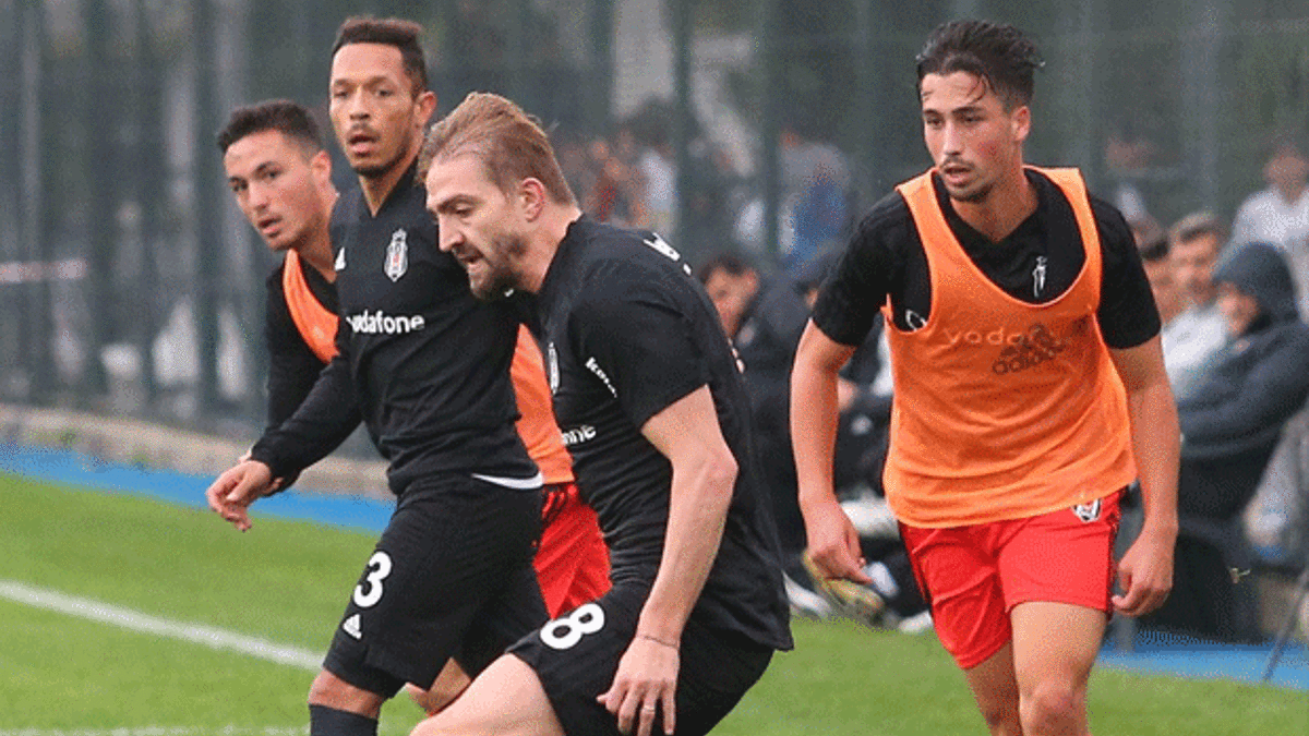 Beşiktaş, U-21 takımıyla karşı karşıya geldi!