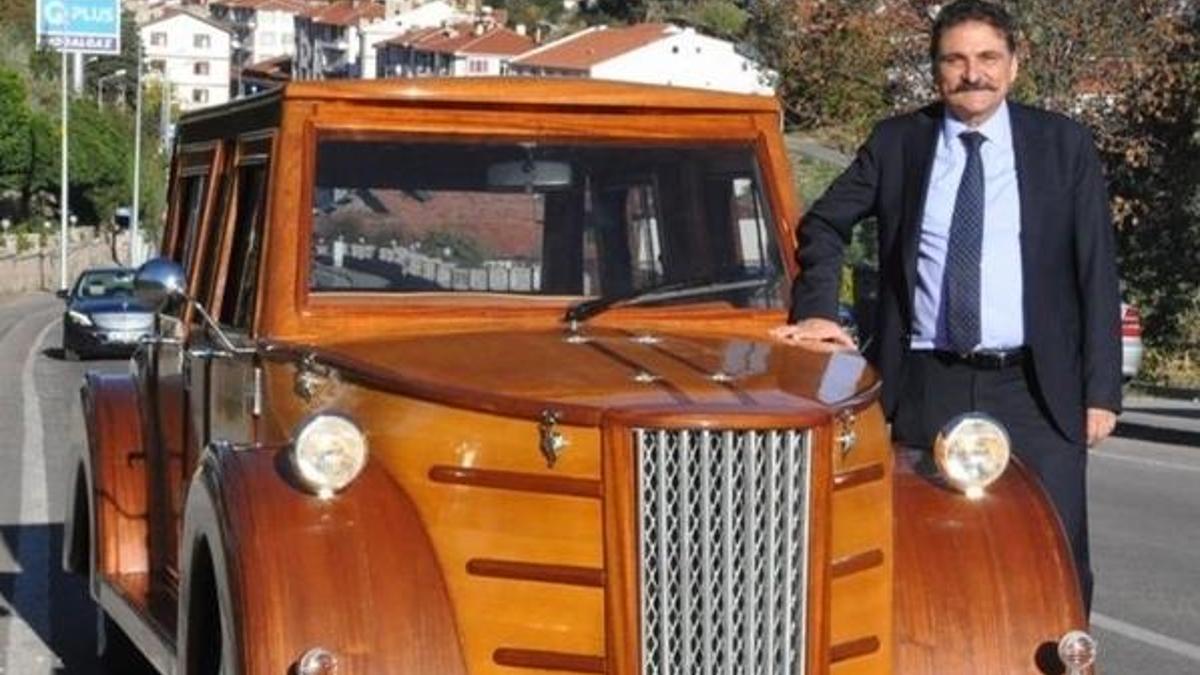Çamlıdere Belediye Başkanı çamdan klasik makam aracı yaptırdı