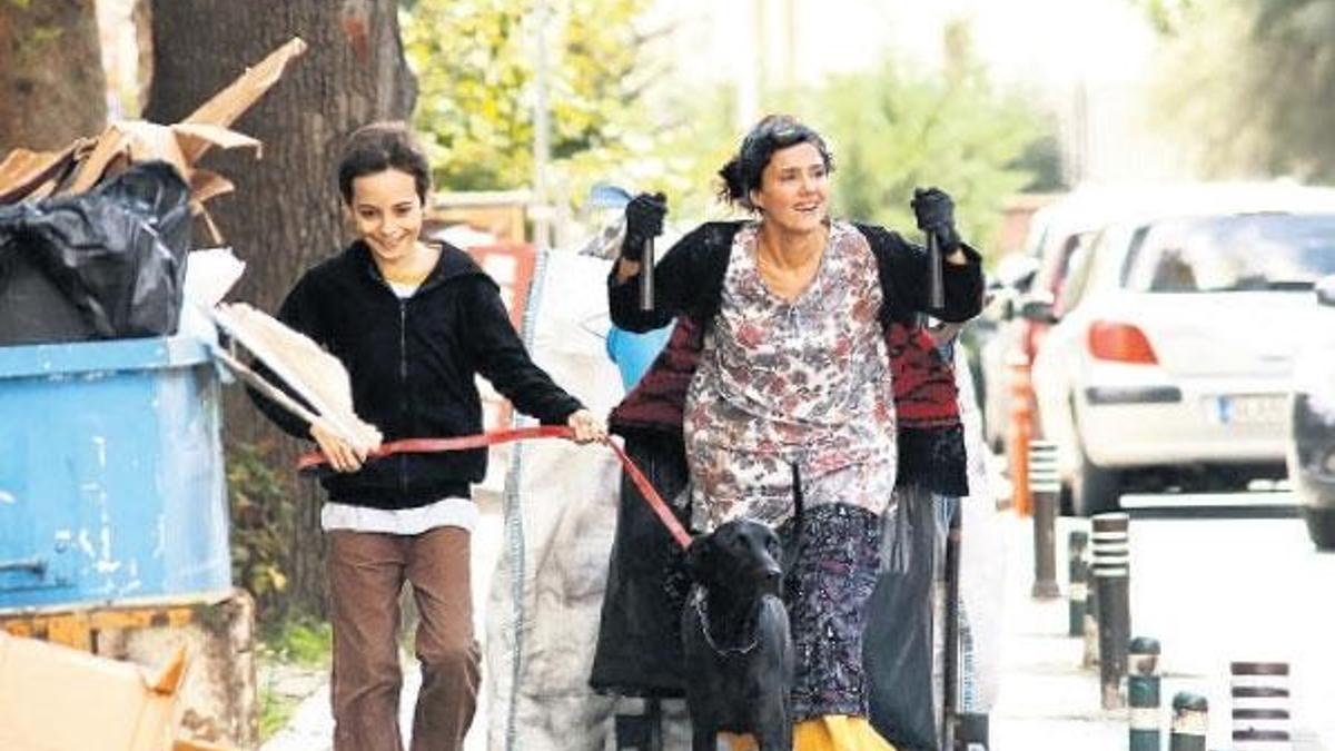İkizlerin annesi