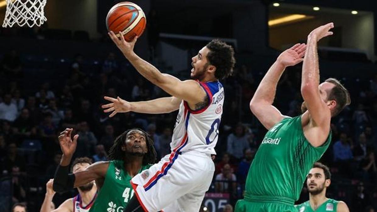 Anadolu Efes 2'de 2 yaptı