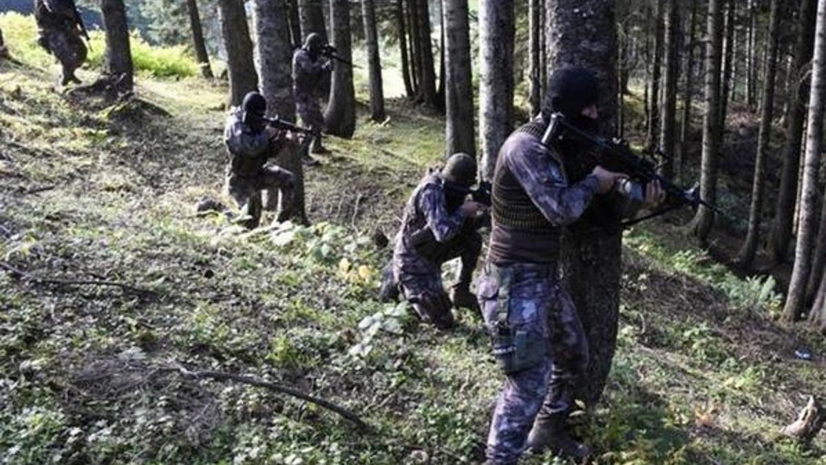 Karadeniz'de teröristleri etkisiz hale getiren time 300 bin lira ödül