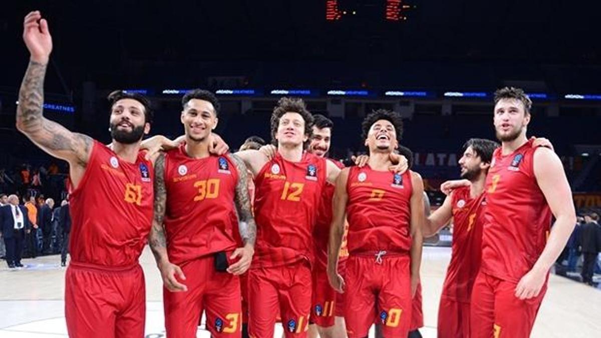 Aslan maçı son çeyrekte kopardı