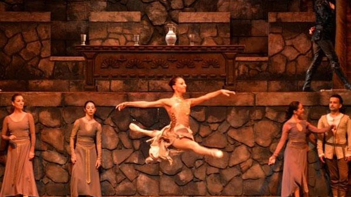 'Hamlet', bale eseri olarak Mersinli sanatseverlerle buluşuyor