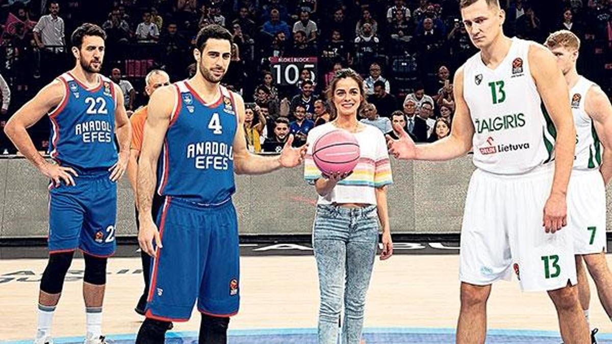 ‘Pembe Top’ Özge’de