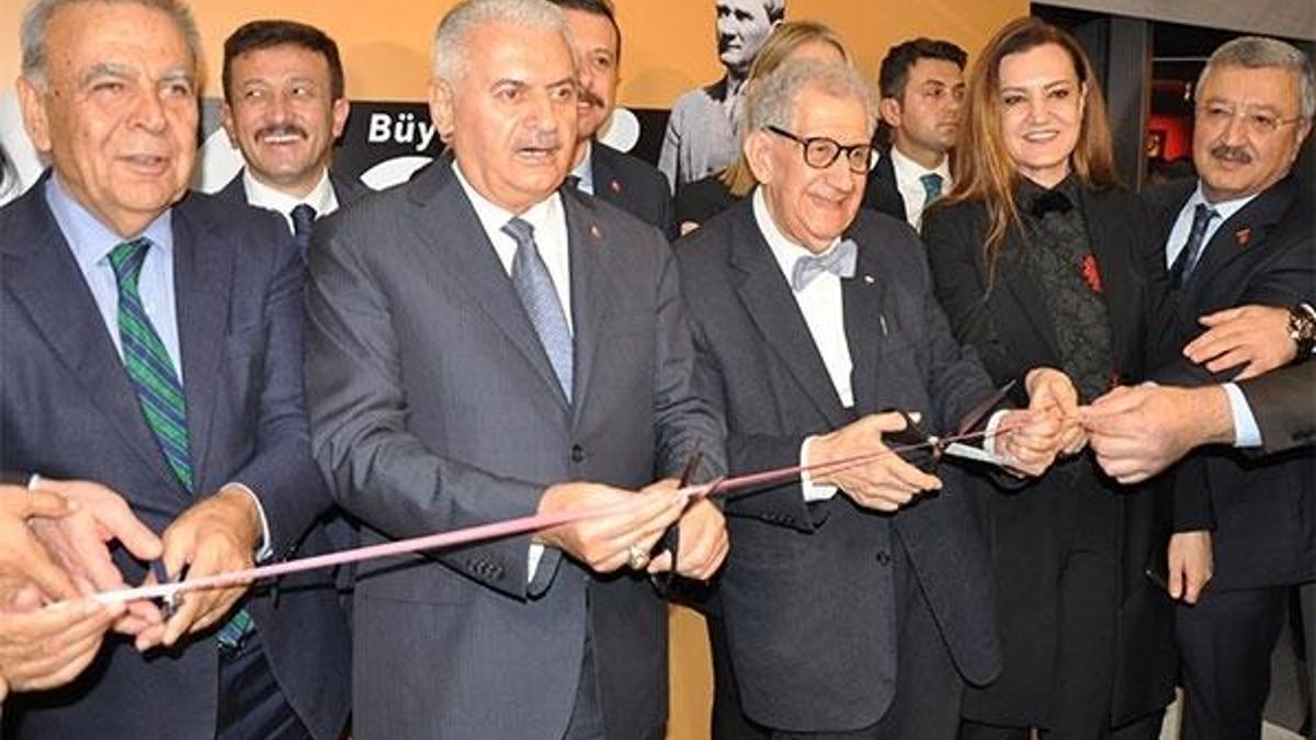 TBMM Başkanı Yıldırım Atatürk Sergisi'nin açılışını yaptı