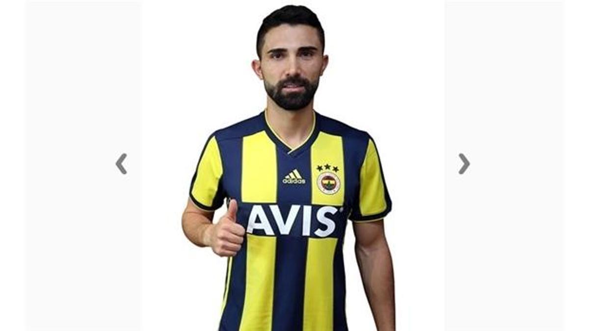 Fenerbahçe'nin yeni forma göğüs sponsoru AVIS oldu