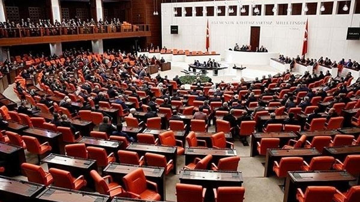 Milletvekillerinin maaşı artık kesilmeyecek!