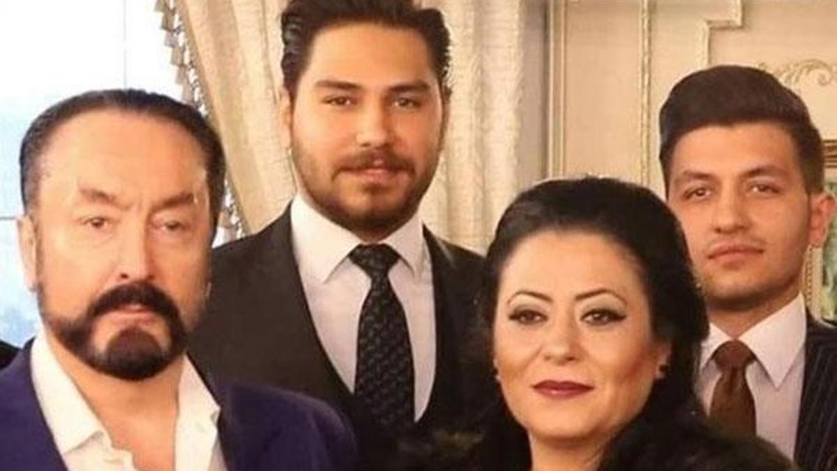 'Gelinim olur musun?' deyip Adnan Oktar'a götürdü